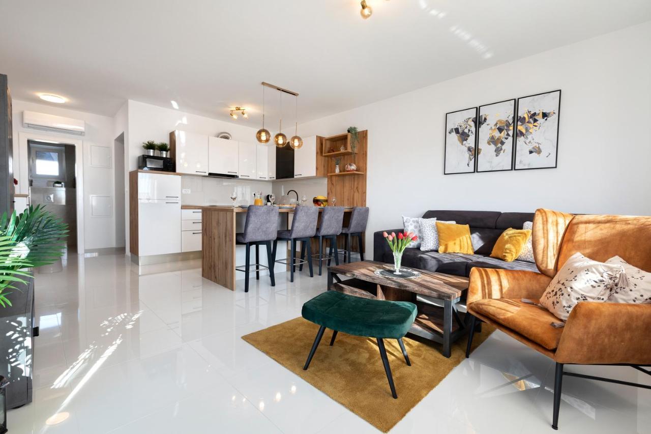 Sunny Island Apartment تروغير المظهر الخارجي الصورة